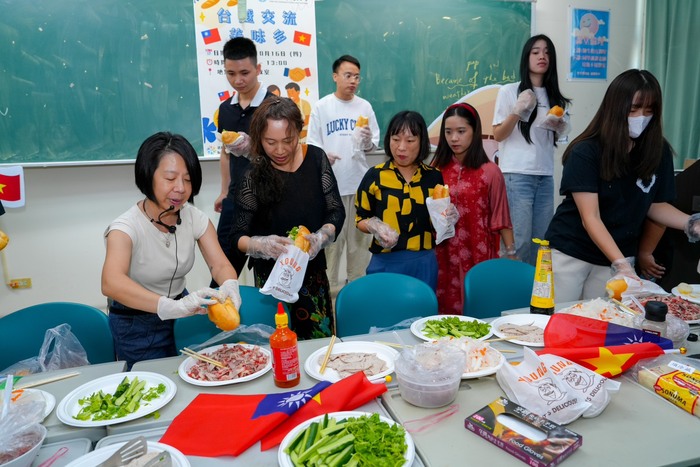 師長製作法國麵包圖片